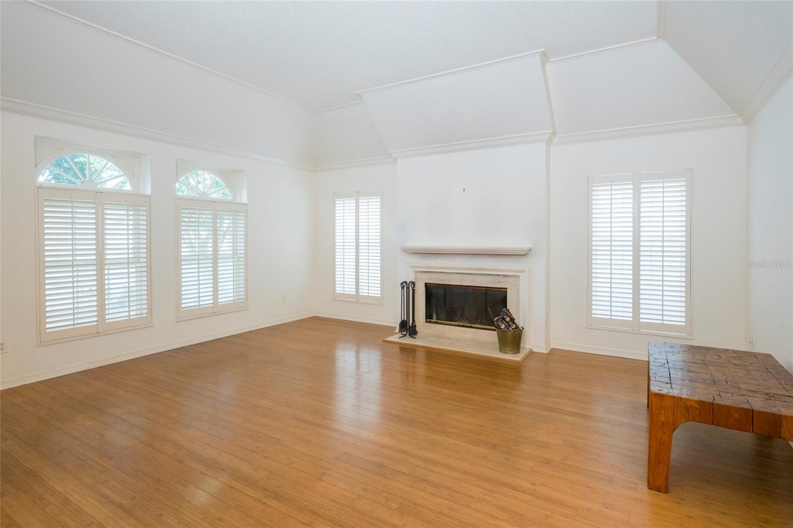 Image 5 of 43 For 6025 Lexington Park 99