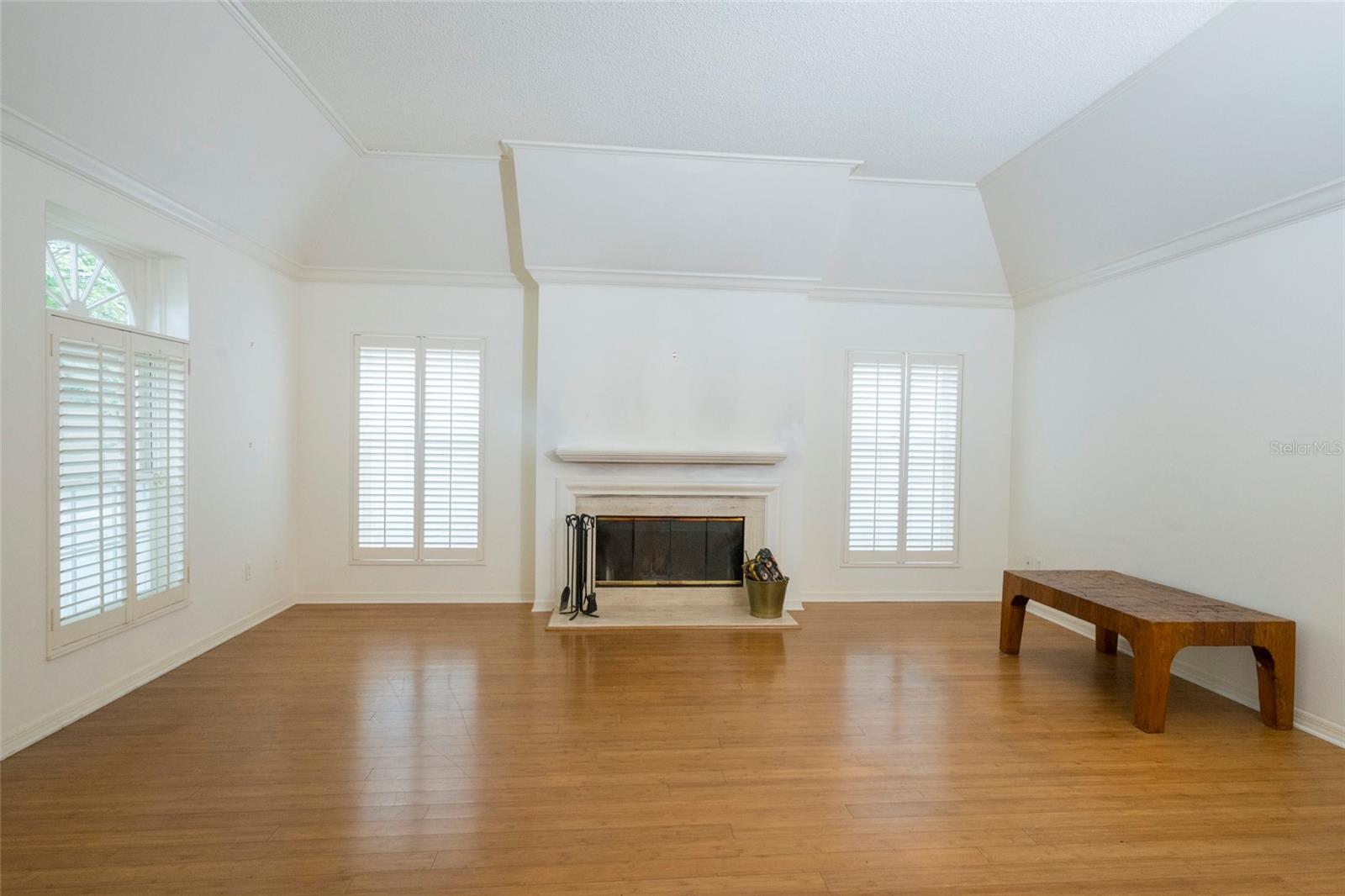 Image 6 of 43 For 6025 Lexington Park 99