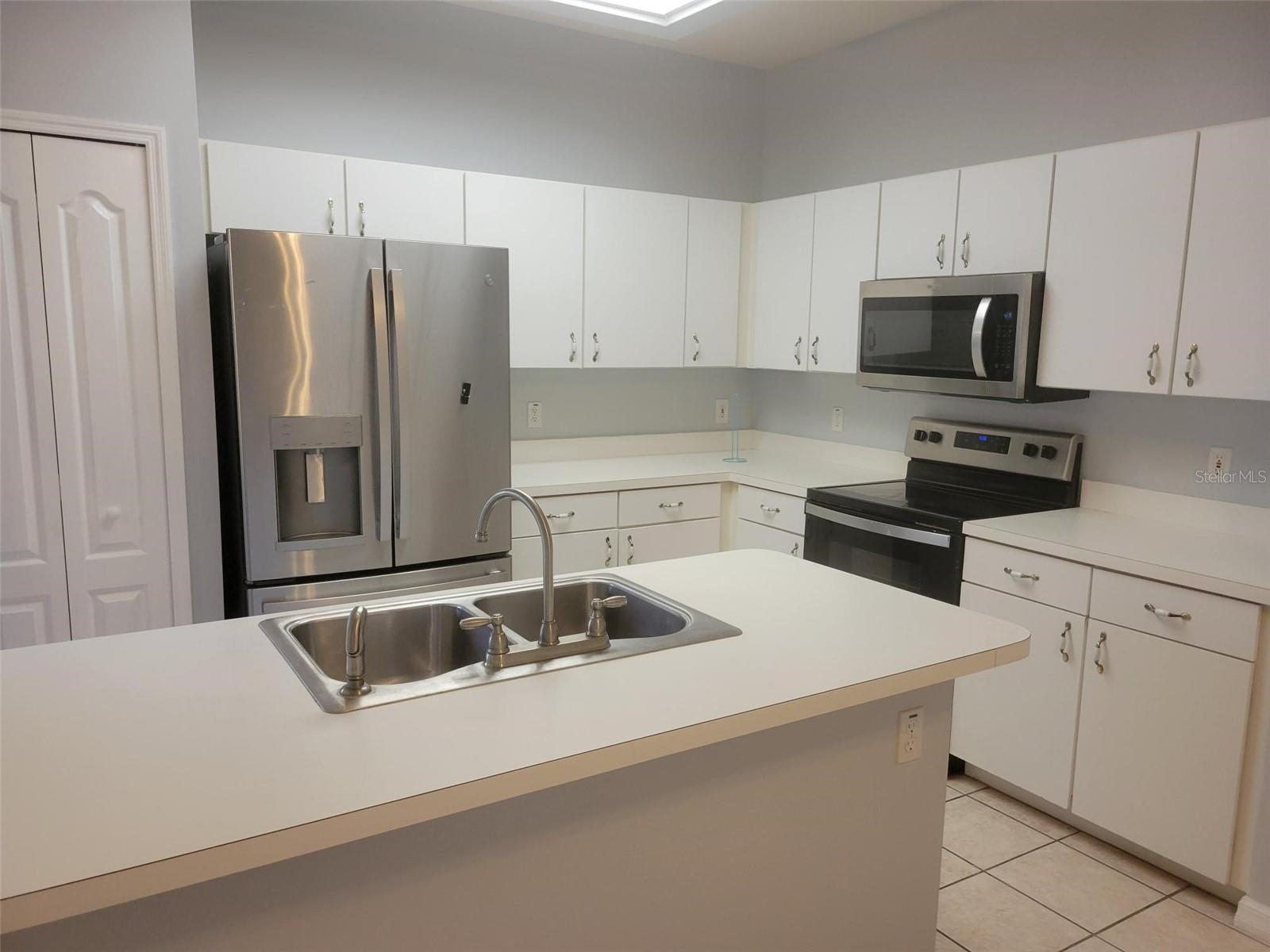 Image 10 of 25 For 4009 Hammersmith Drive