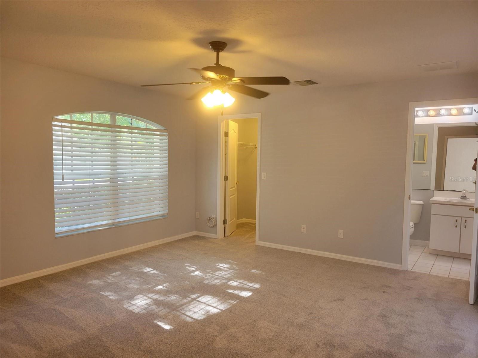 Image 18 of 25 For 4009 Hammersmith Drive