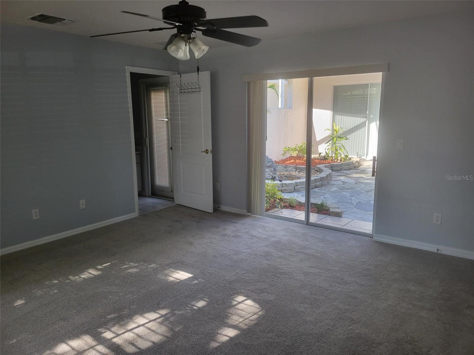 Image 19 of 25 For 4009 Hammersmith Drive