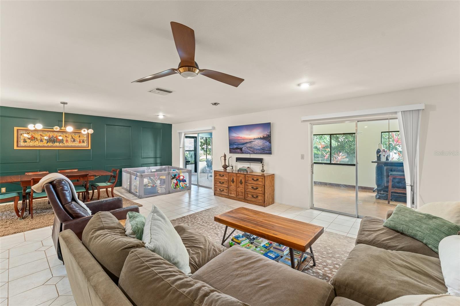 Image 10 of 42 For 5237 Gateway Avenue