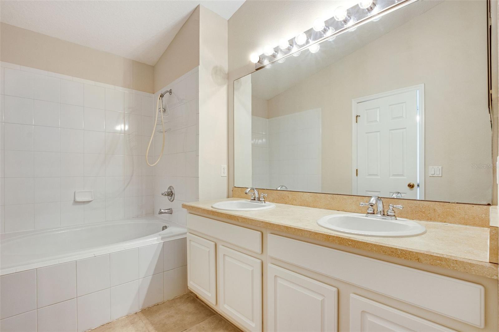 Image 25 of 41 For 12449 Cruxbury Drive