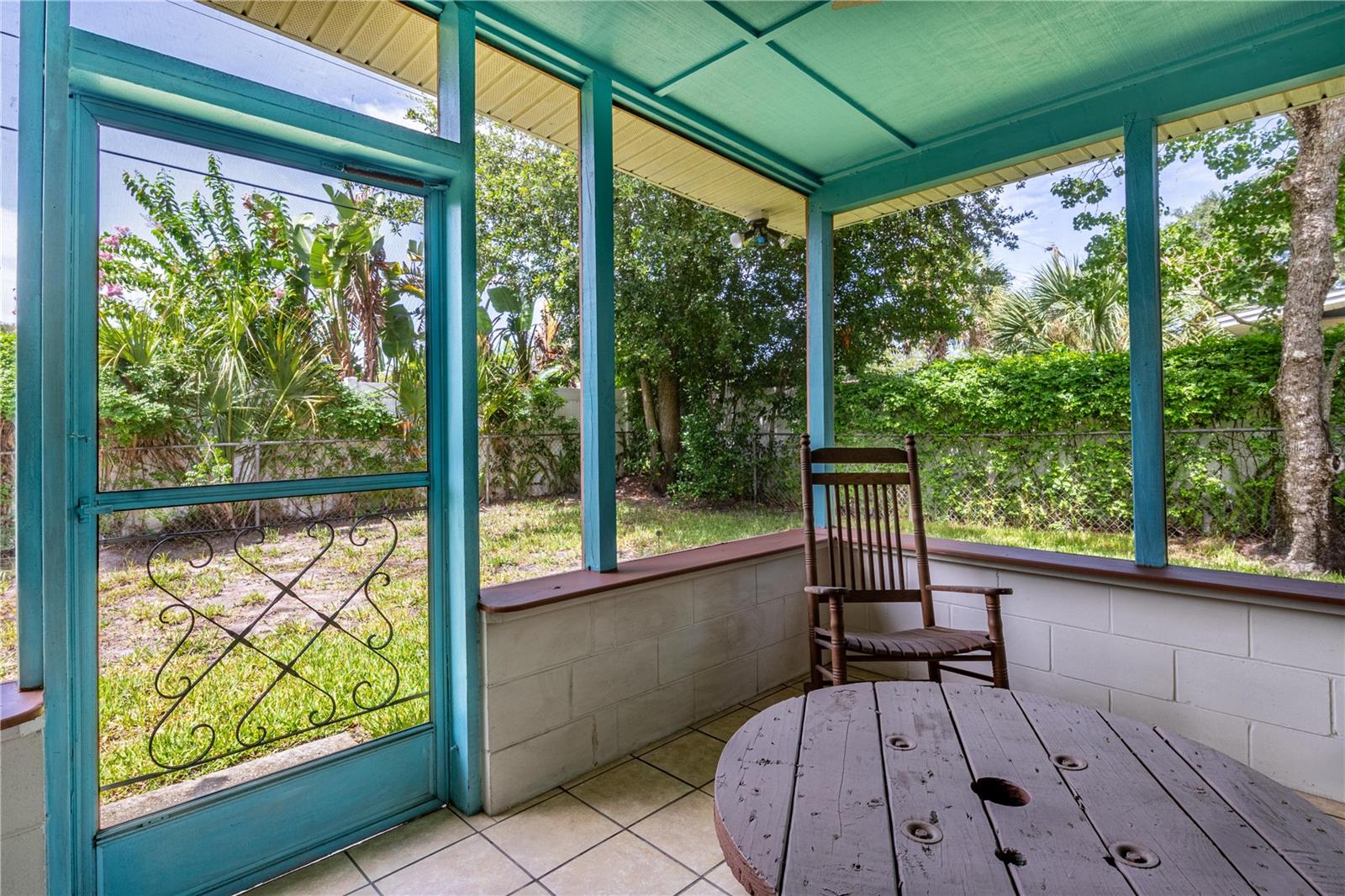 Image 22 of 31 For 580 Gardenia Circle