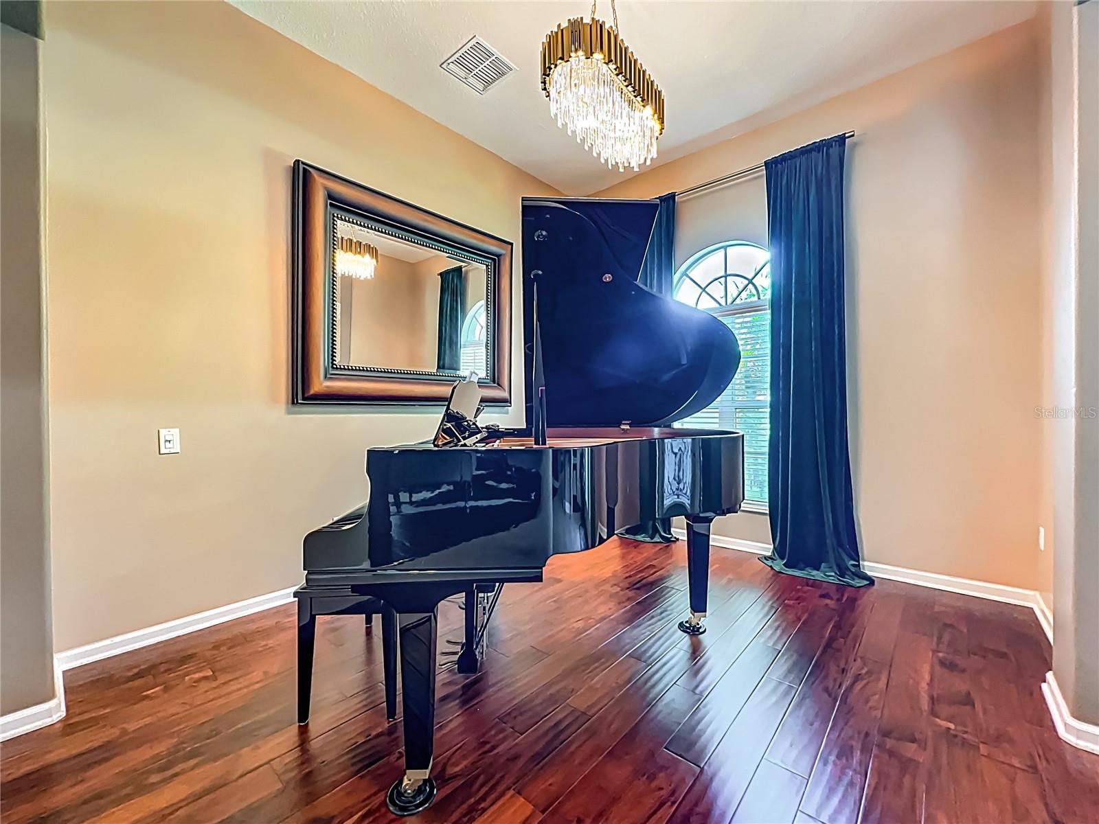 Image 4 of 37 For 10236 Windermere Chase Boulevard