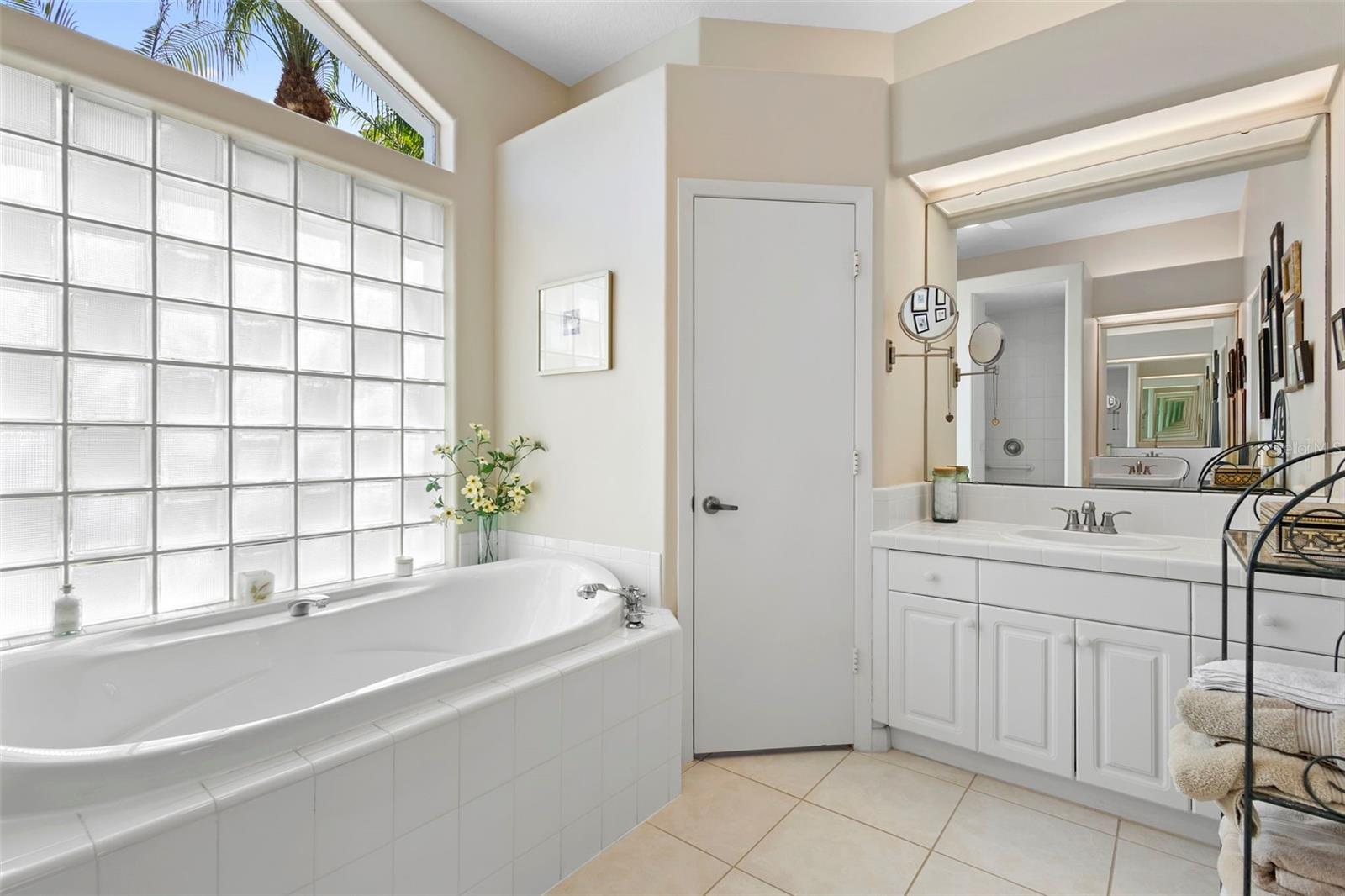 Image 33 of 61 For 856 Bentley Green Circle