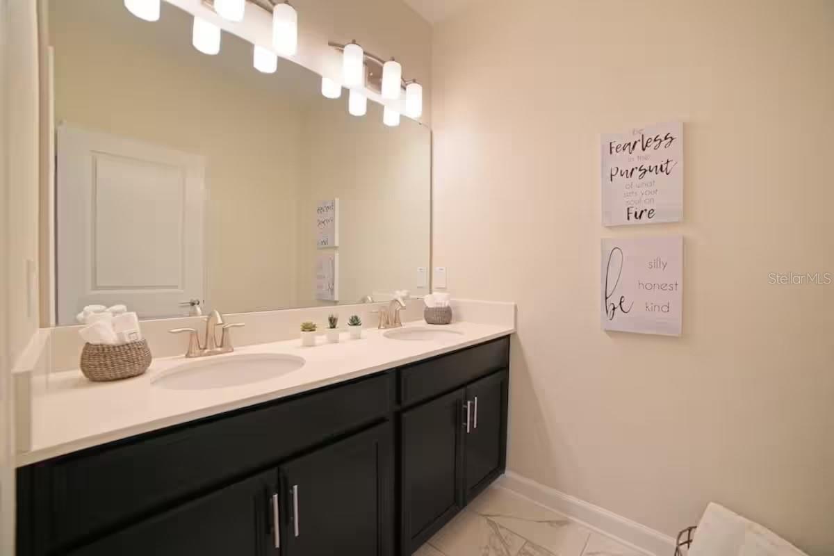Image 12 of 34 For 4973 Windermere Avenue