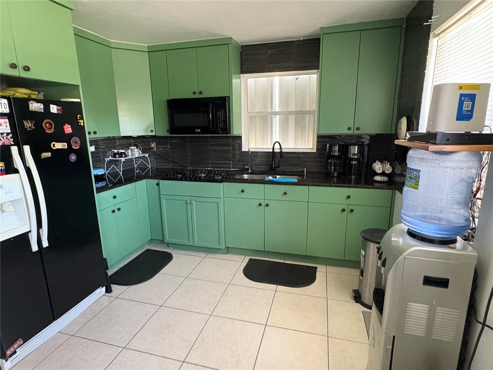 Image 3 of 20 For 3097 Emerson Avenue