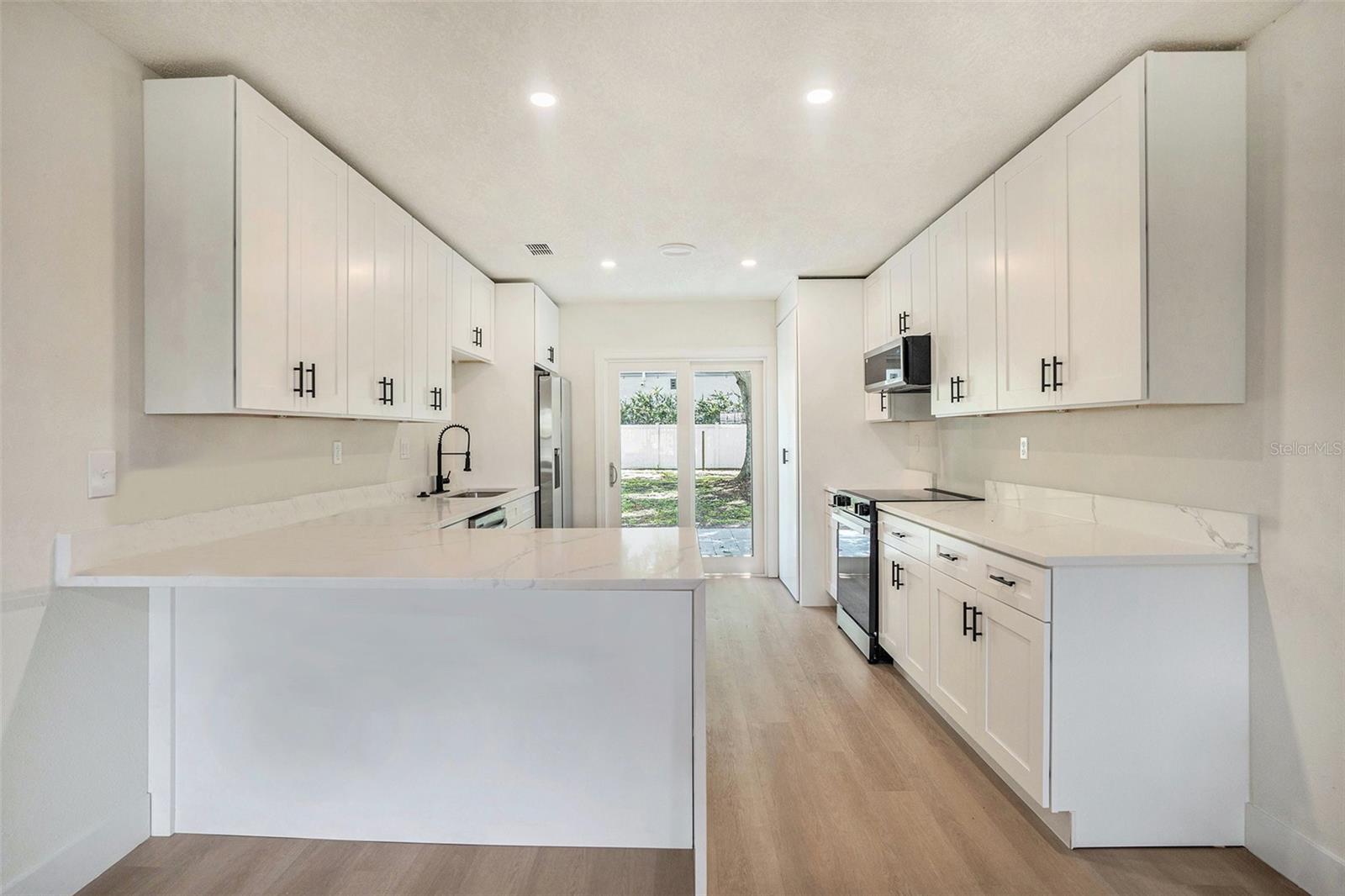 Image 11 of 27 For 6208 Harold Avenue