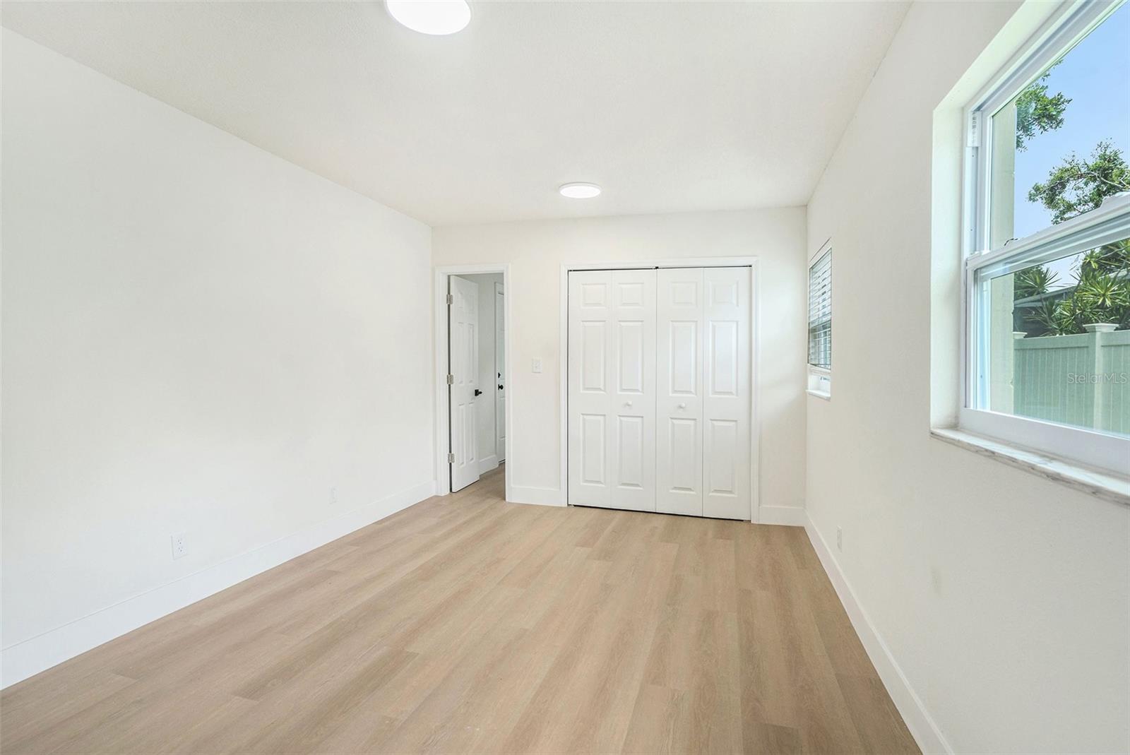 Image 17 of 27 For 6208 Harold Avenue