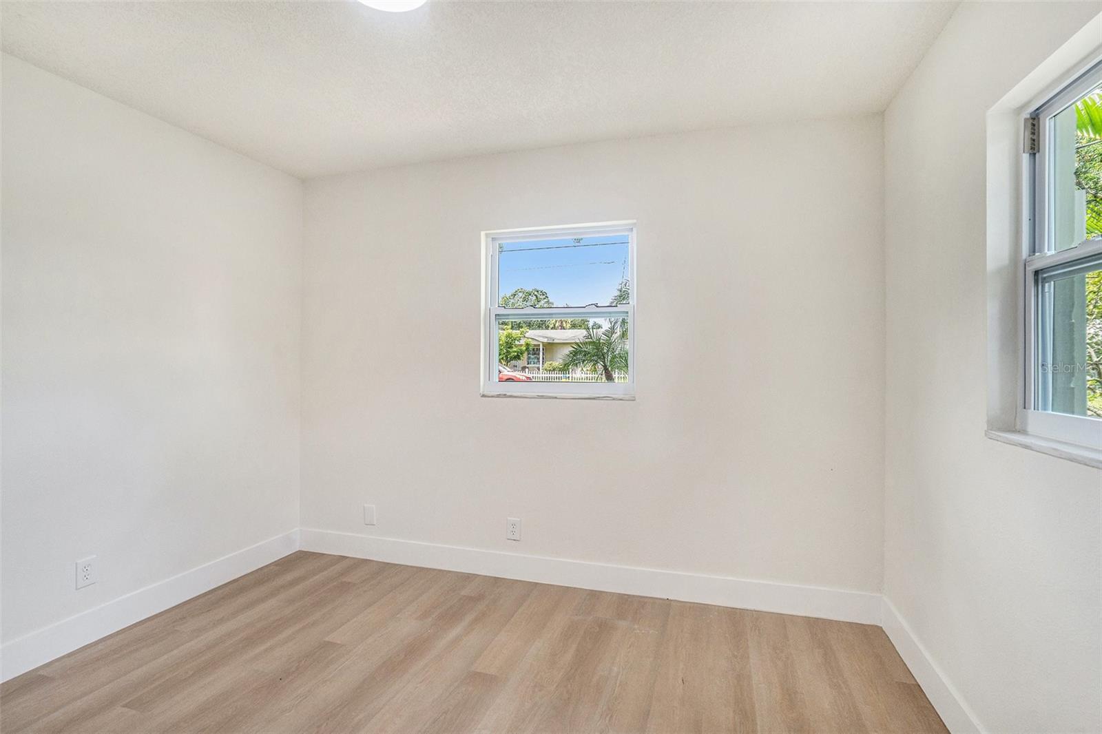 Image 20 of 27 For 6208 Harold Avenue