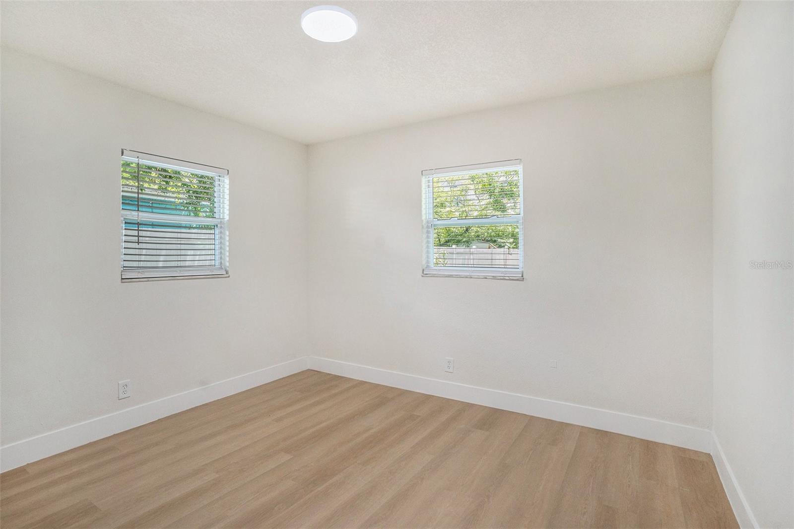 Image 23 of 27 For 6208 Harold Avenue