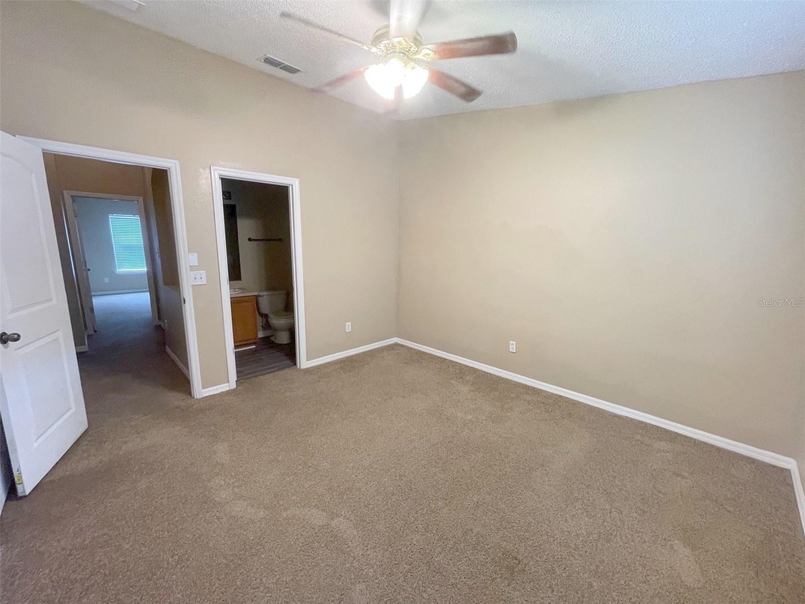 Image 10 of 20 For 521 Wilton Circle