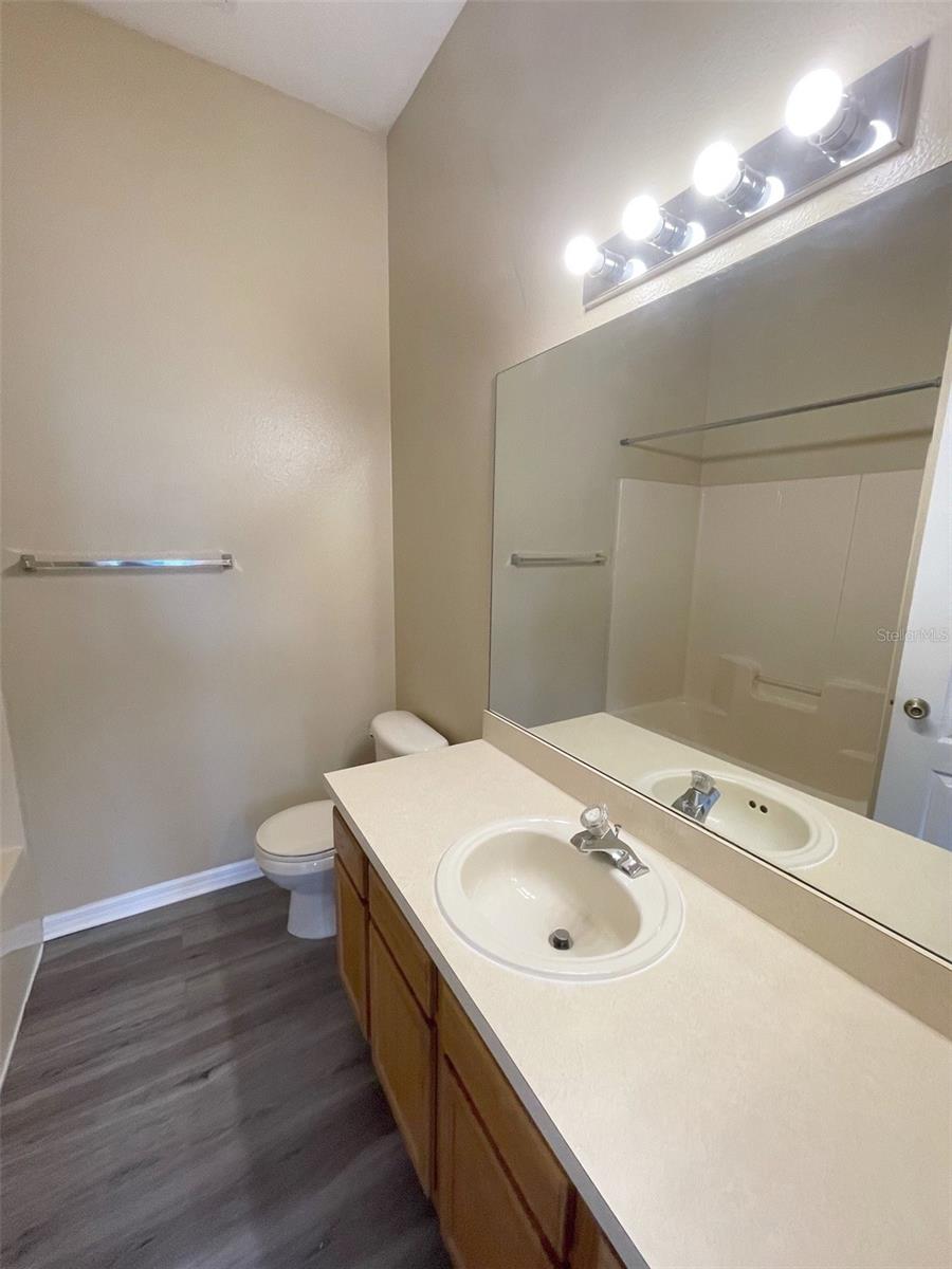 Image 15 of 20 For 521 Wilton Circle