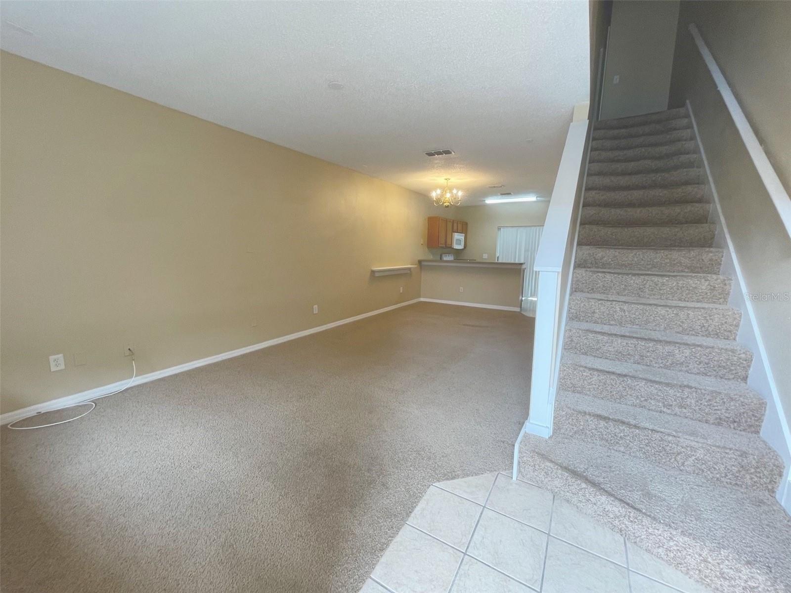 Image 3 of 20 For 521 Wilton Circle