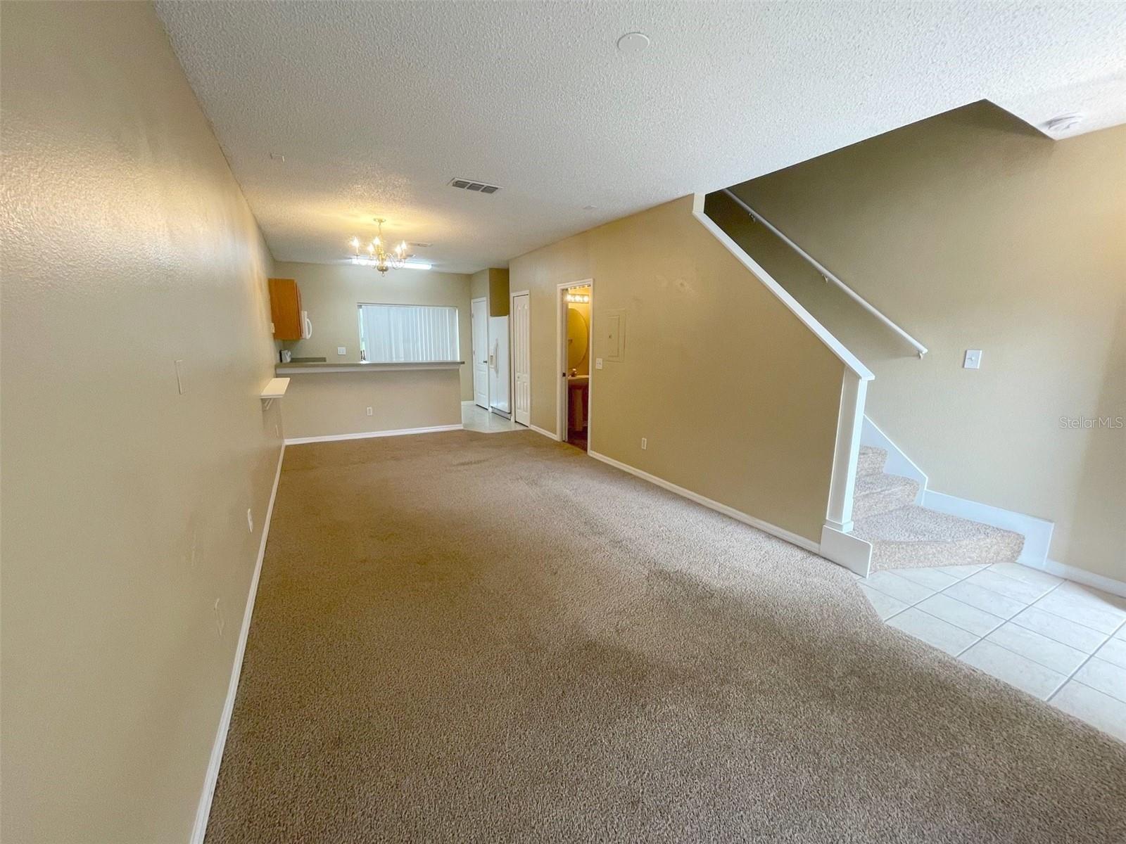 Image 4 of 20 For 521 Wilton Circle
