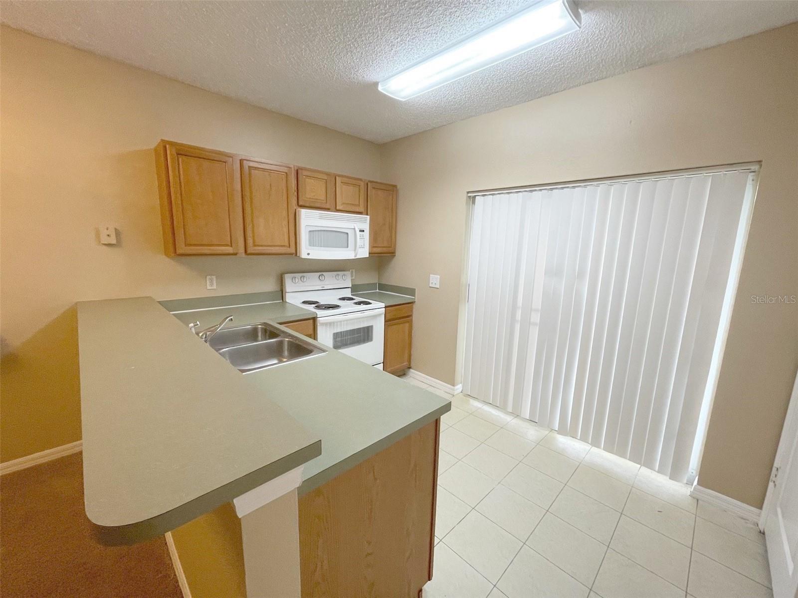 Image 6 of 20 For 521 Wilton Circle