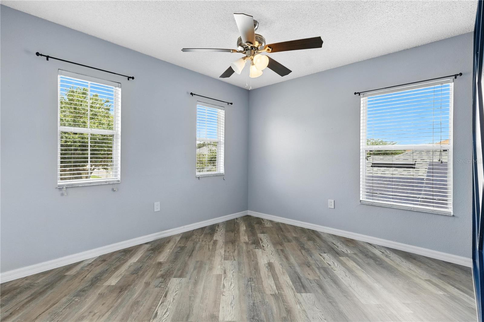 Image 11 of 38 For 15115 Perdido Drive