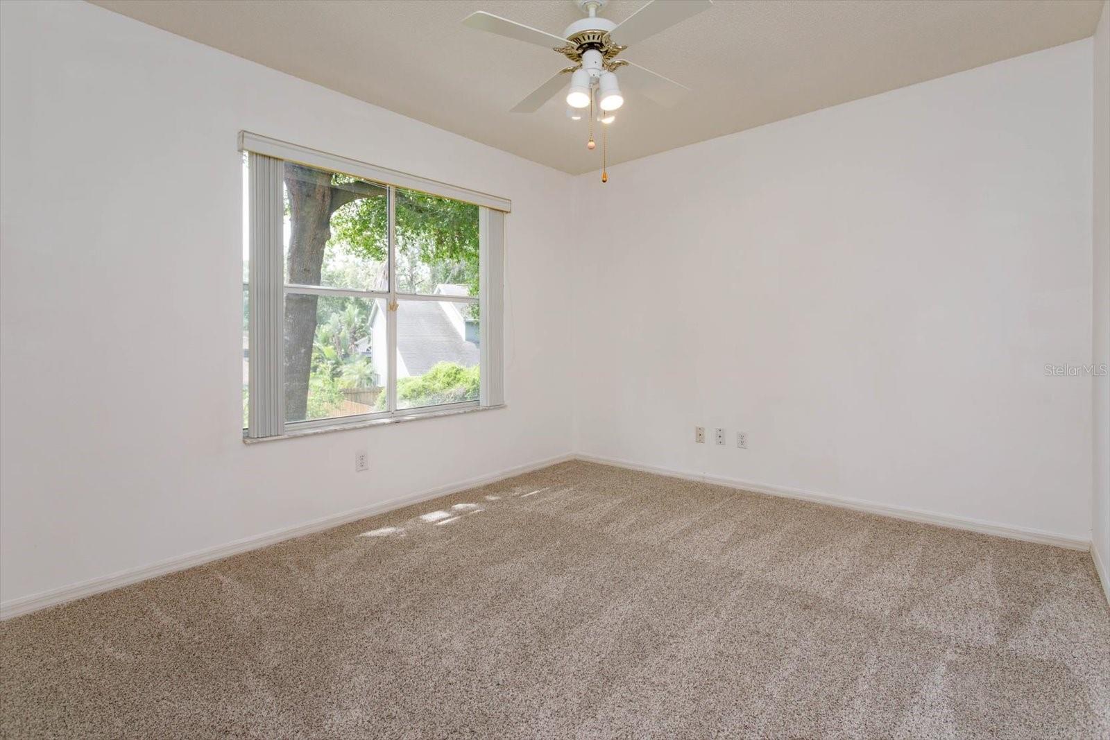 Image 16 of 25 For 1354 American Elm Drive