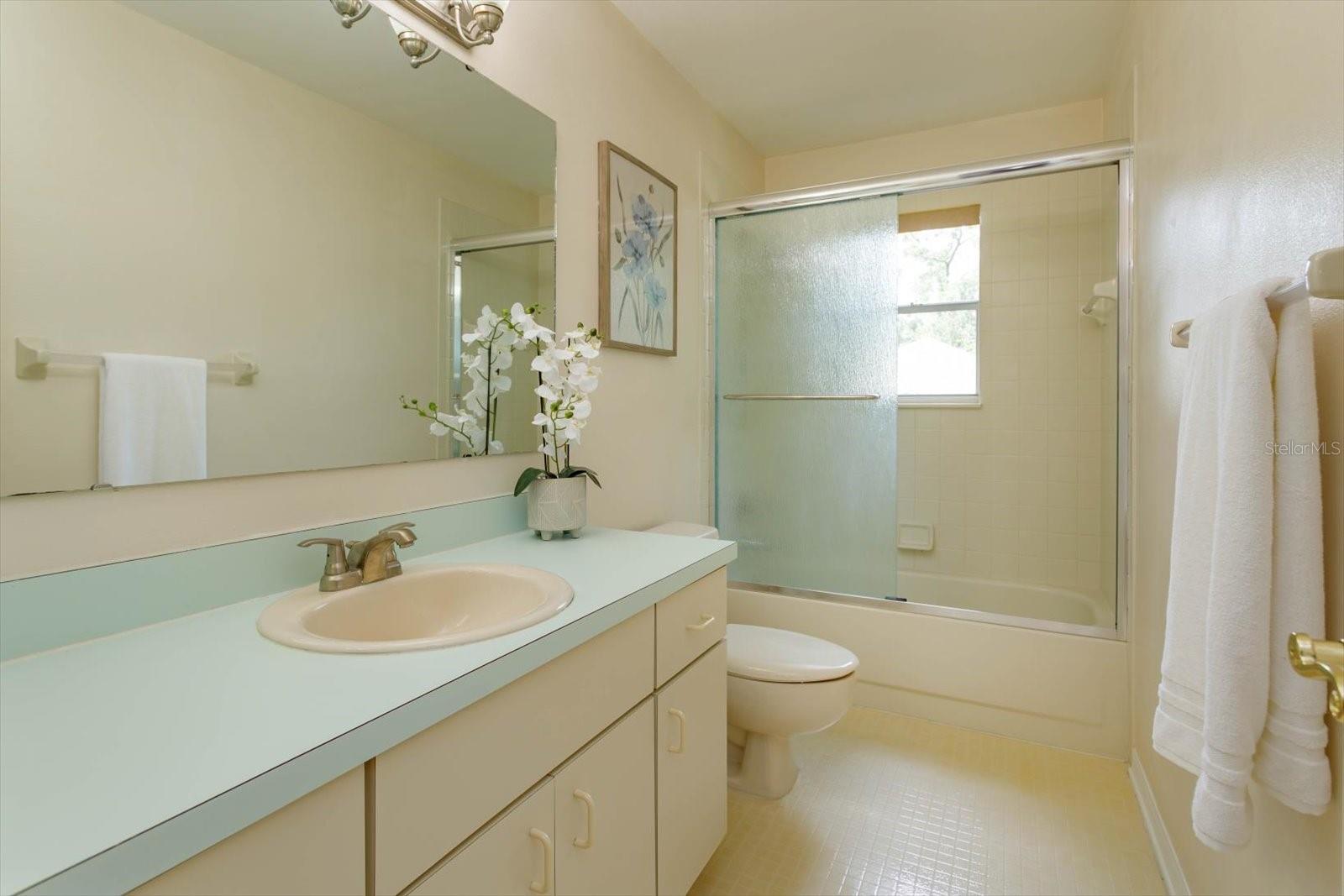 Image 17 of 25 For 1354 American Elm Drive