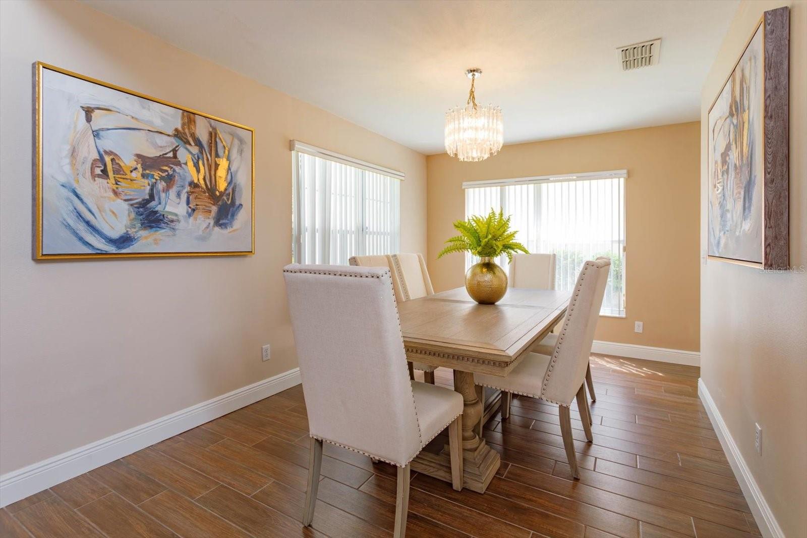 Image 5 of 25 For 1354 American Elm Drive