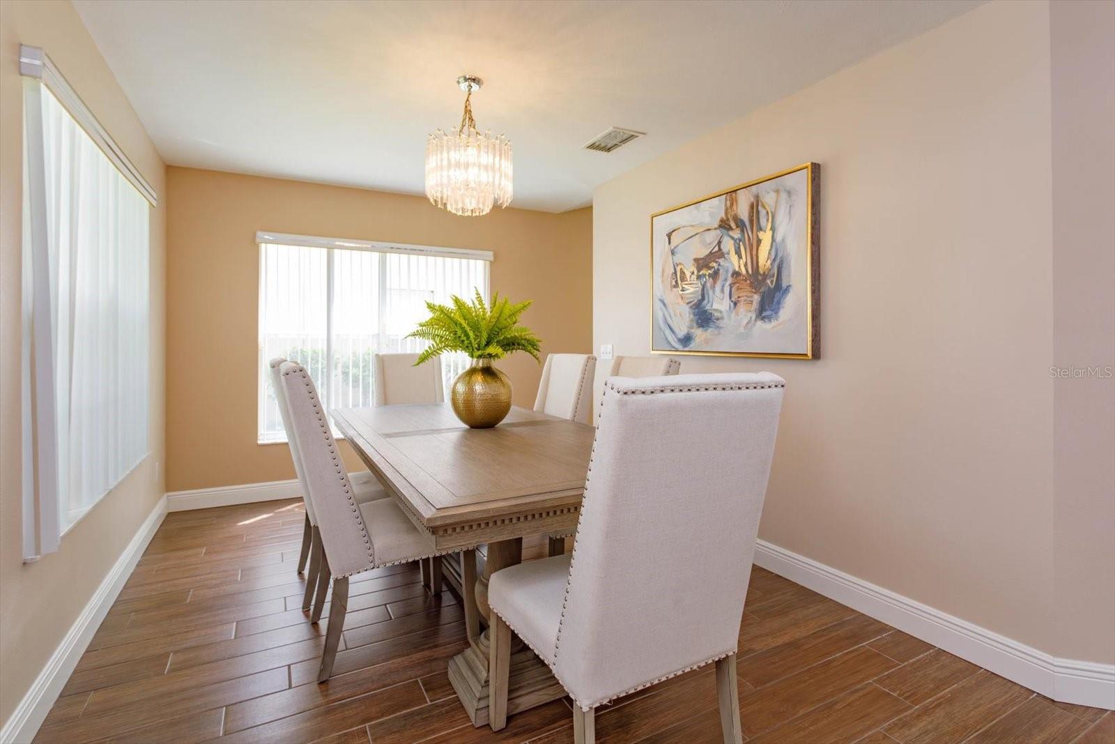 Image 6 of 25 For 1354 American Elm Drive