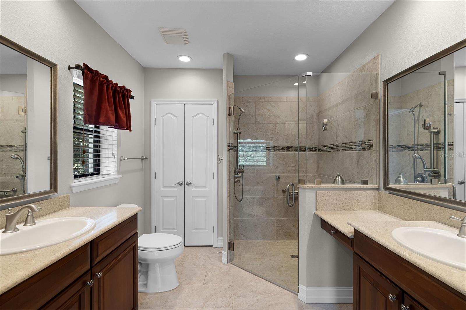 Image 15 of 61 For 4244 Messina Drive