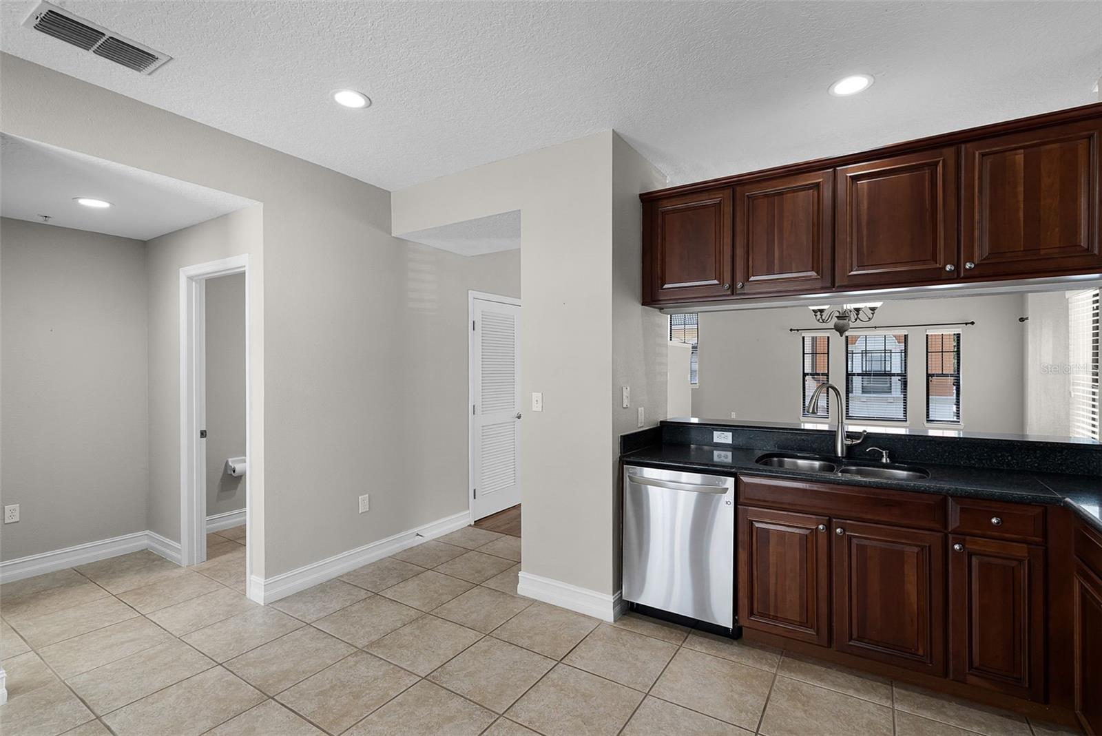 Image 32 of 61 For 4244 Messina Drive