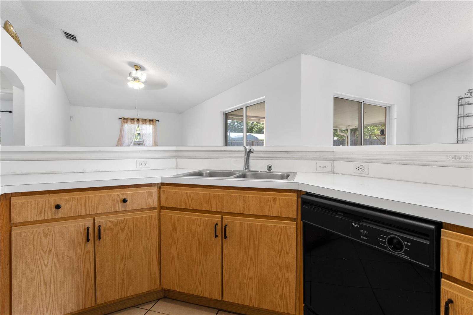 Image 19 of 39 For 144 Fort Smith Boulevard