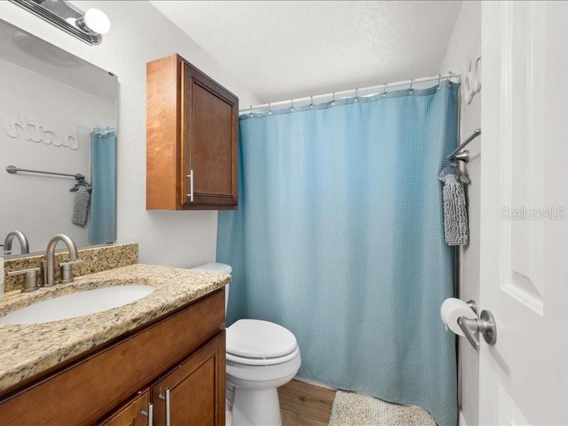 Image 20 of 28 For 878 Evergreen Avenue