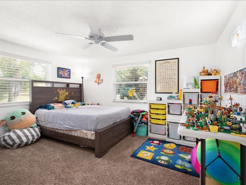 Image 23 of 28 For 878 Evergreen Avenue