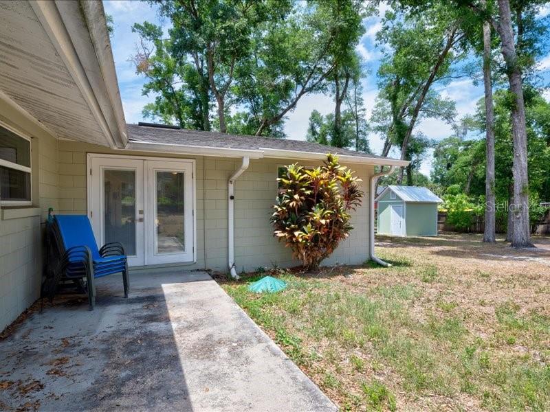 Image 24 of 28 For 878 Evergreen Avenue