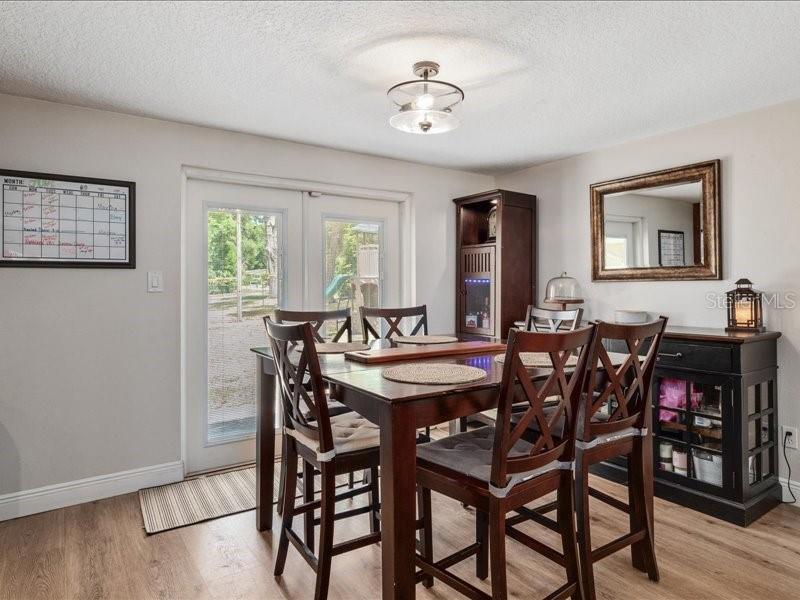 Image 8 of 28 For 878 Evergreen Avenue