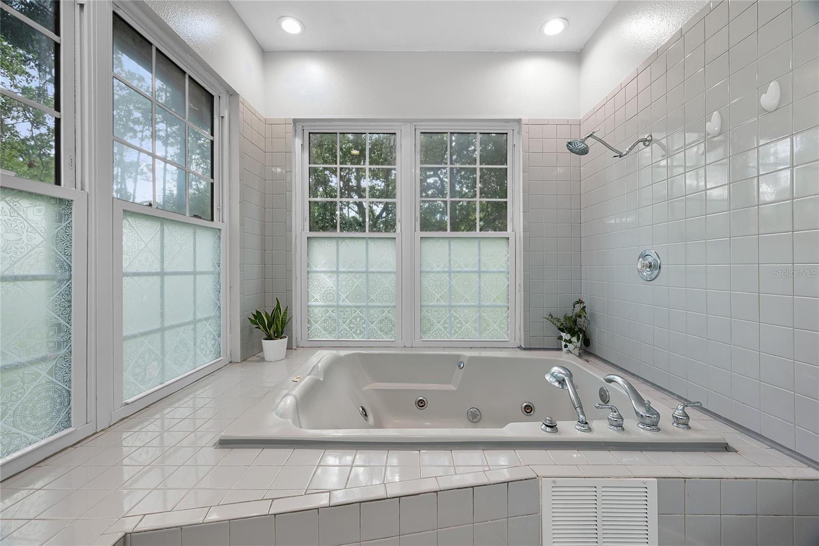 Image 10 of 20 For 14202 Nell Drive