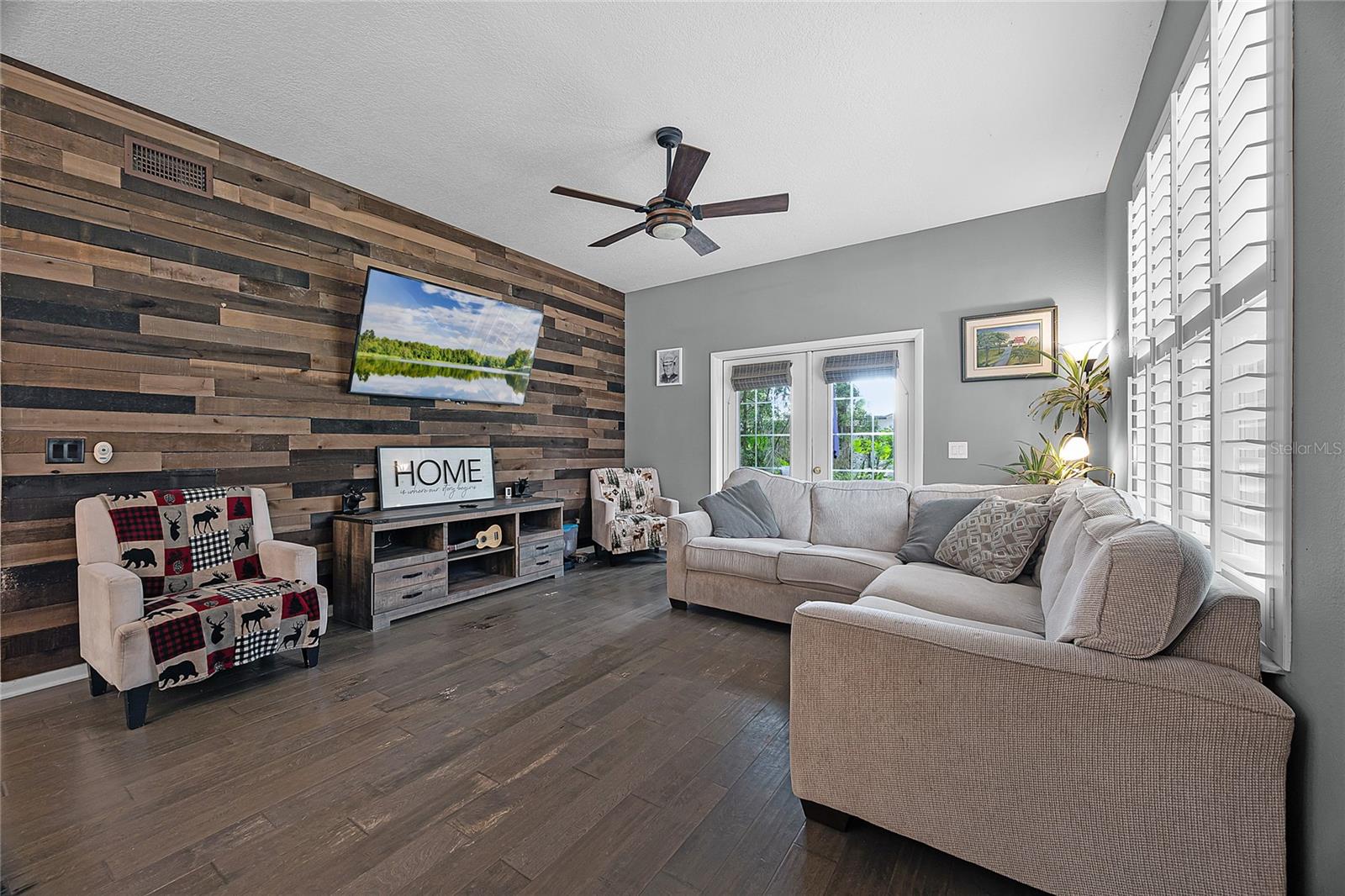 Image 3 of 20 For 14202 Nell Drive