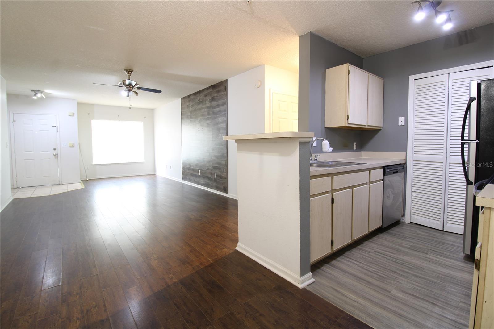 Image 2 of 20 For 4348 Kirkman Road 813