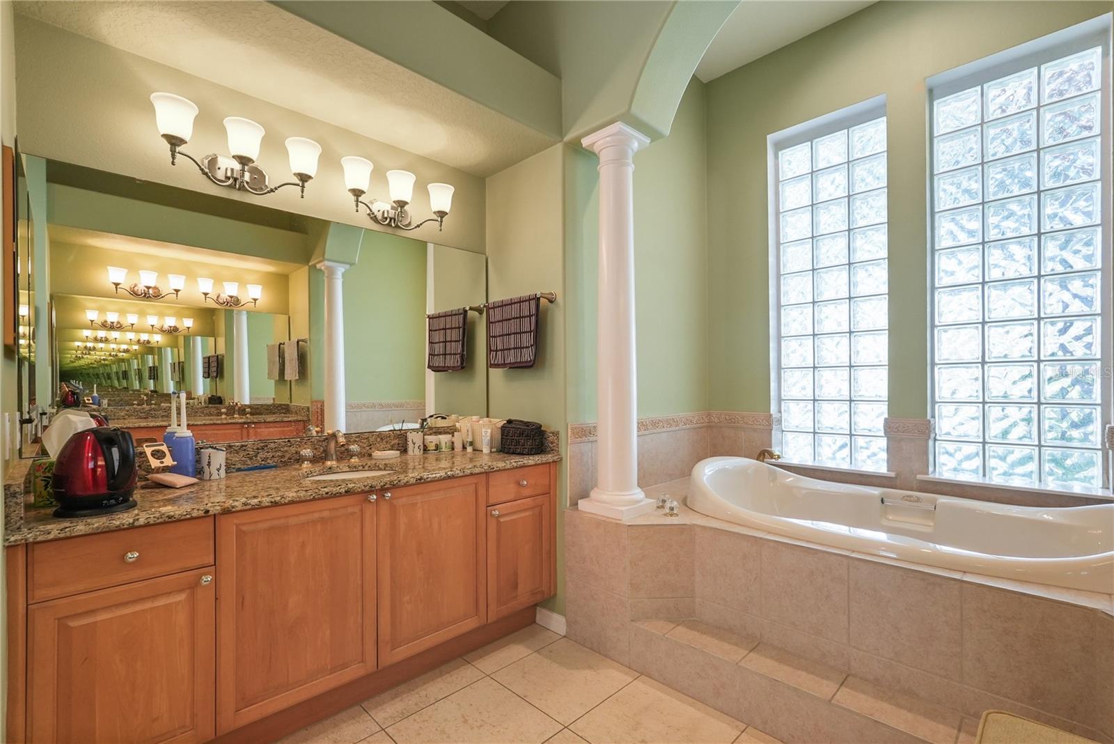 Image 21 of 37 For 9128 Phillips Grove Ter