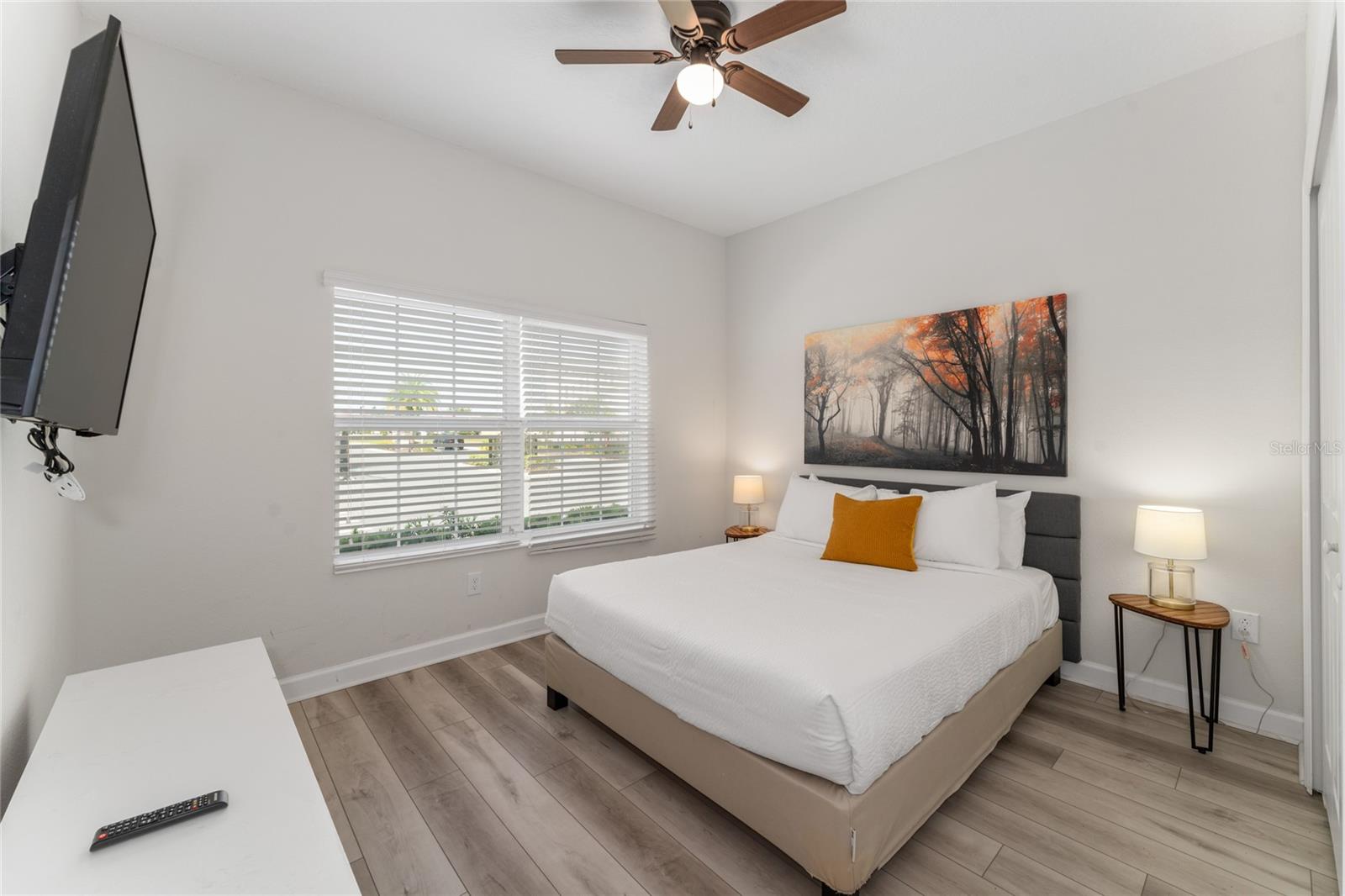 Image 16 of 58 For 4974 Windermere Avenue