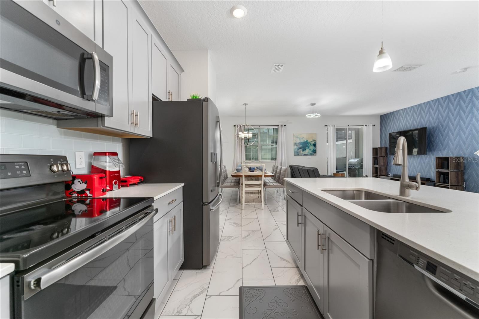 Image 3 of 58 For 4974 Windermere Avenue