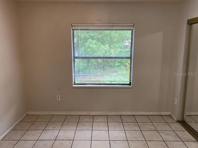 Image 8 of 12 For 235 Christiana Avenue