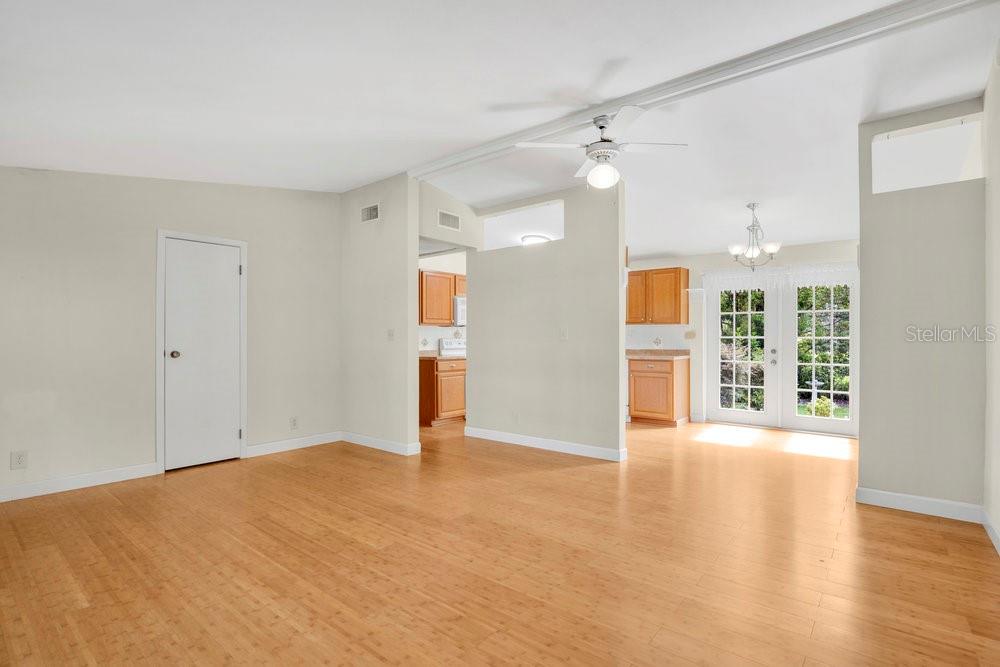 Image 8 of 29 For 520 Taylor Drive