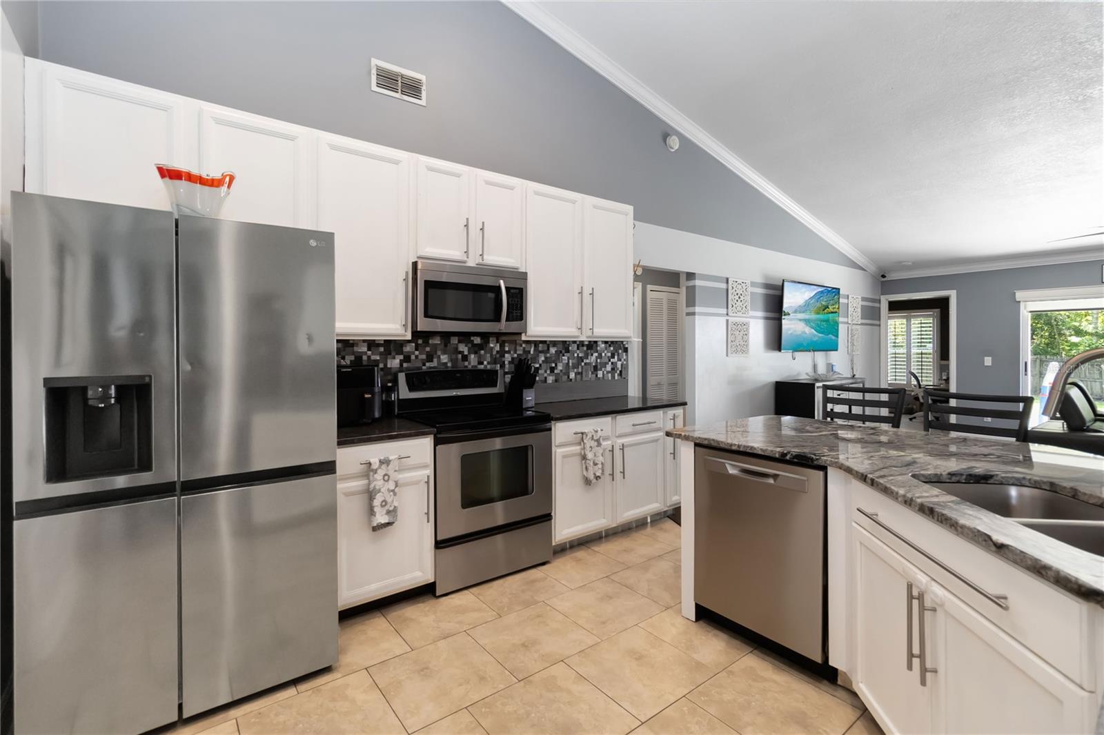 Image 6 of 25 For 4021 Eagle Feather Drive