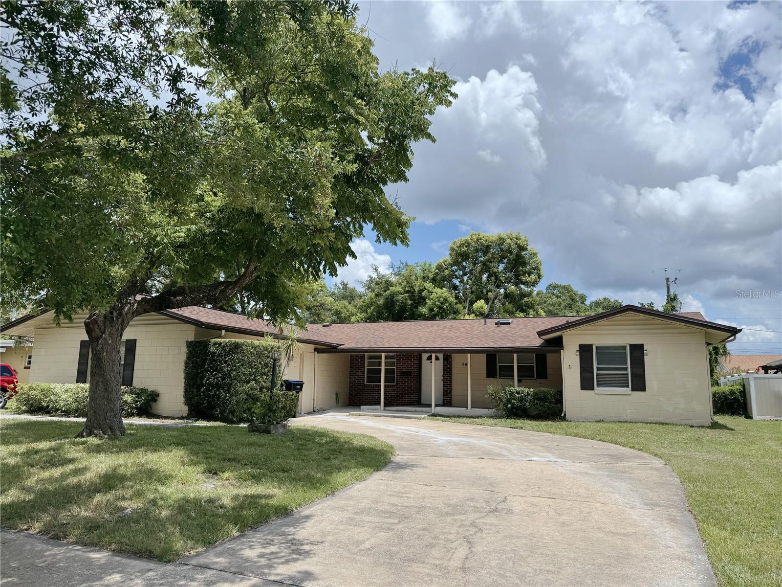 Image 2 of 30 For 2831 Lion Heart Road #1
