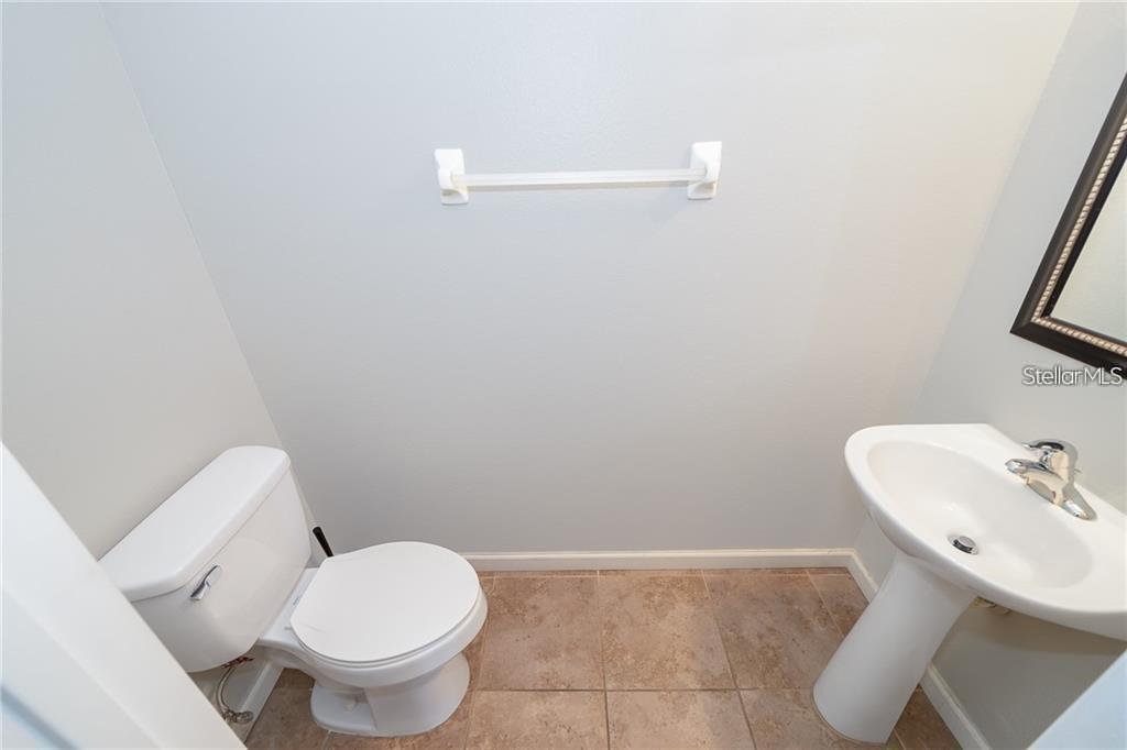 Image 12 of 22 For 833 Park Grove Court