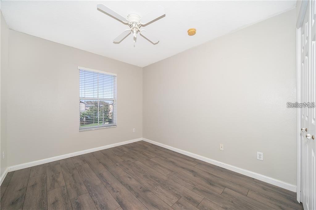 Image 6 of 22 For 833 Park Grove Court