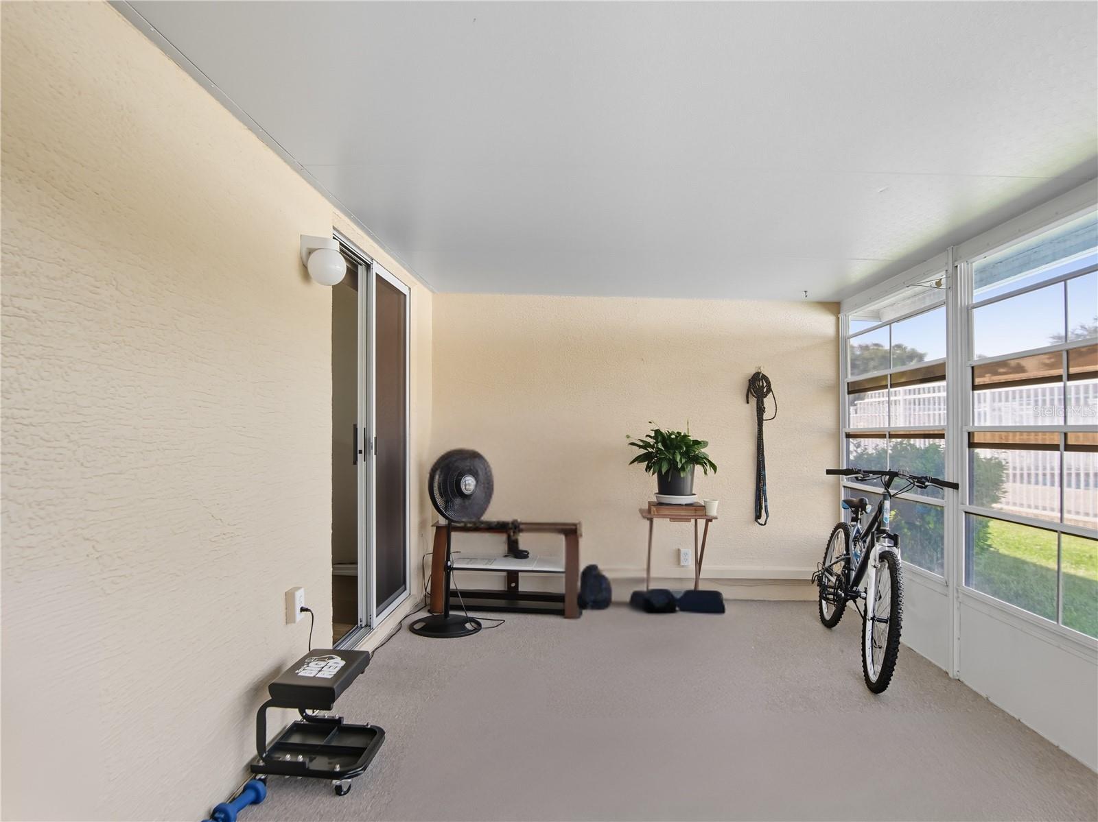 Image 23 of 34 For 3280 Villa Way Circle