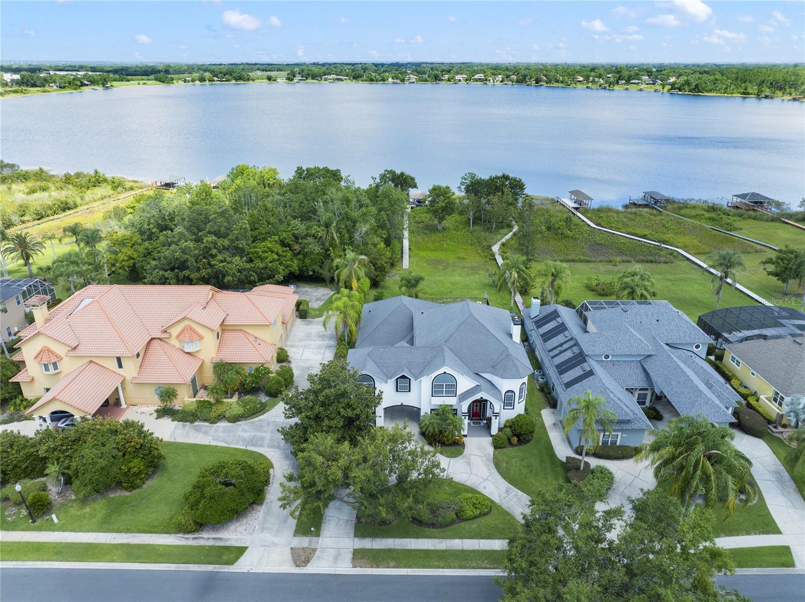 Image 3 of 54 For 1741 Edgewater Drive