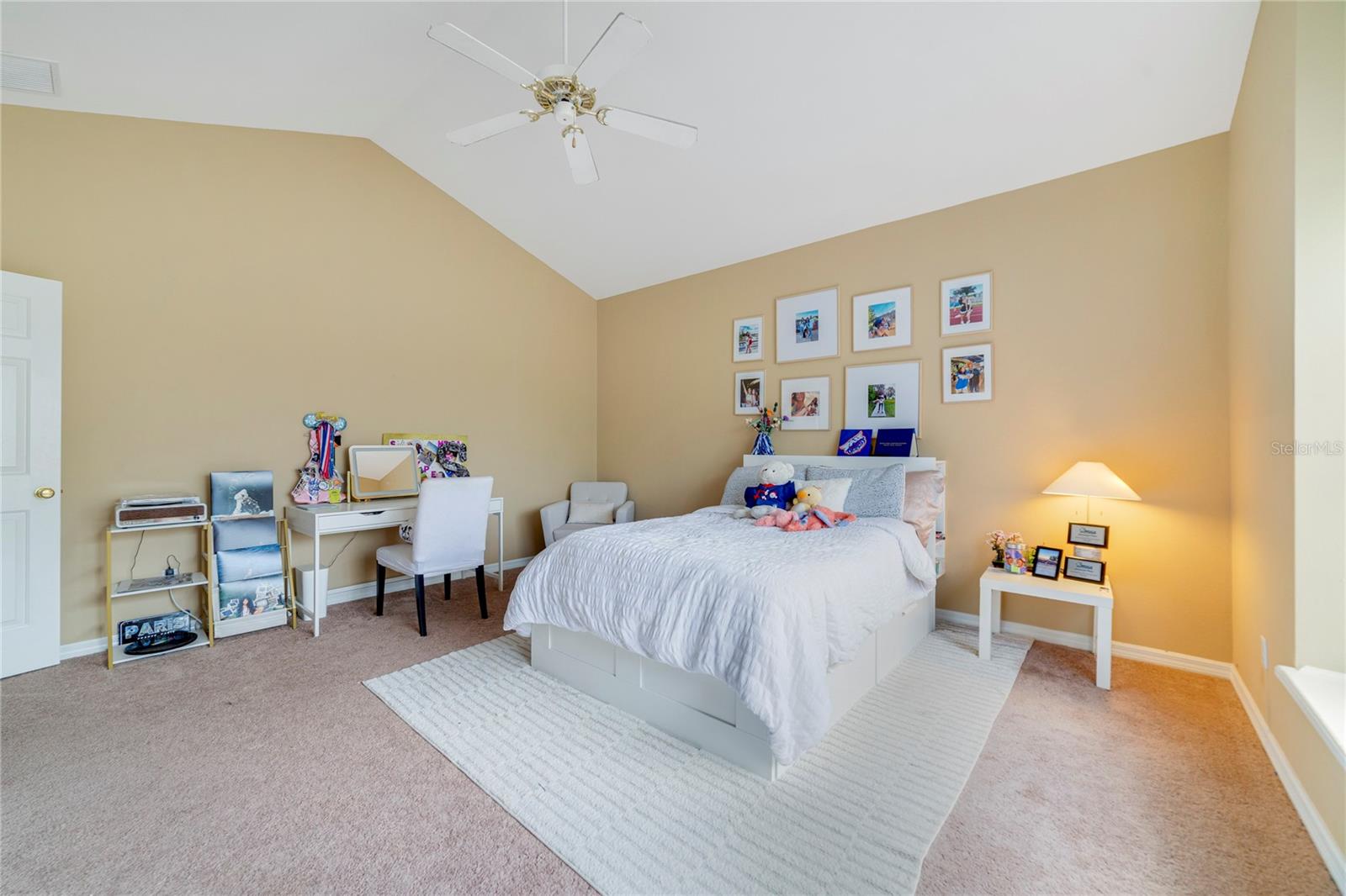 Image 42 of 54 For 1741 Edgewater Drive