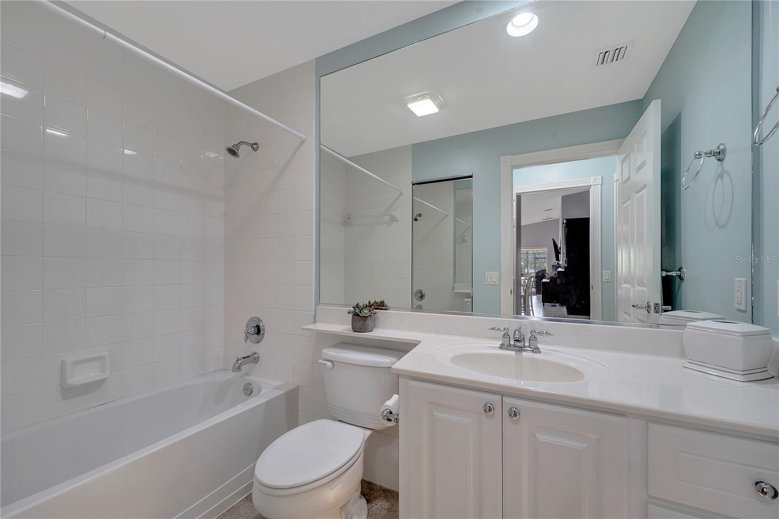 Image 16 of 61 For 11854 Delfina Lane