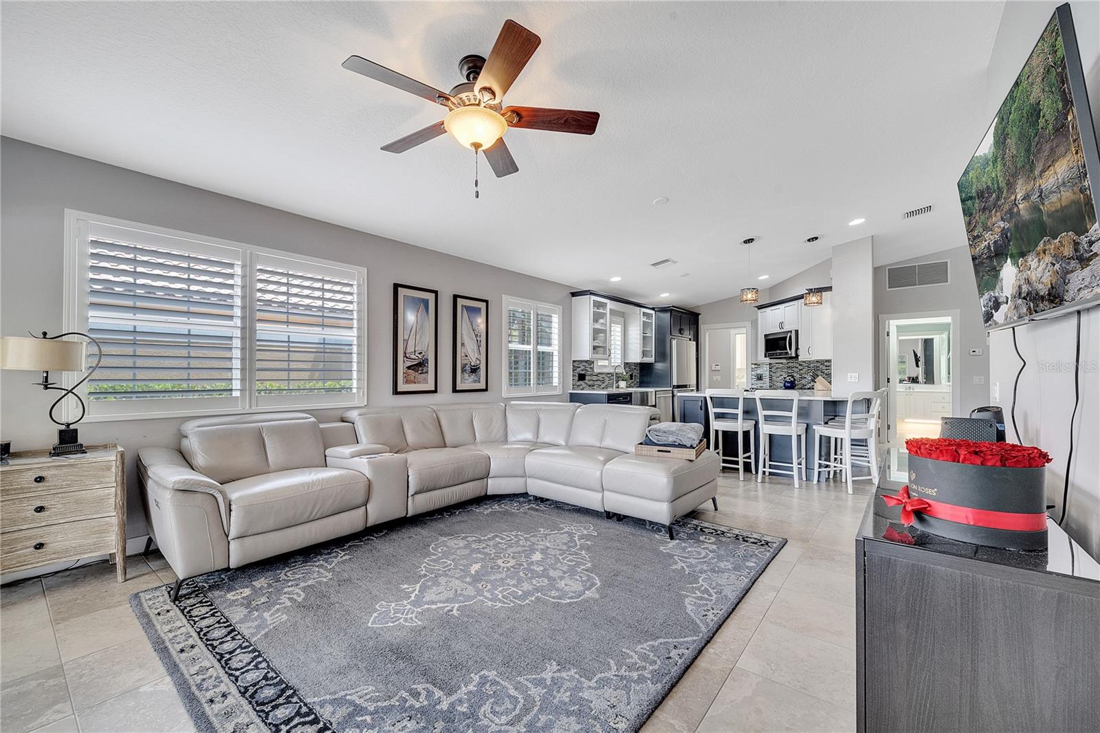 Image 22 of 61 For 11854 Delfina Lane